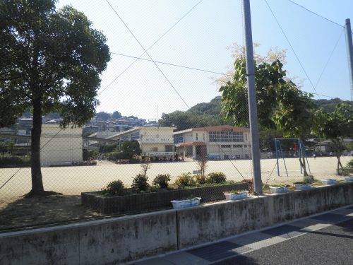 王寺町立王寺小学校