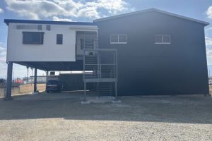 広陵町　事務所兼倉庫　完成
