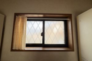 先進的窓リノベ　工事前