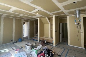 香芝市磯壁モデルハウス パテ処理