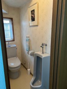 トイレリフォーム工事　ビフォー