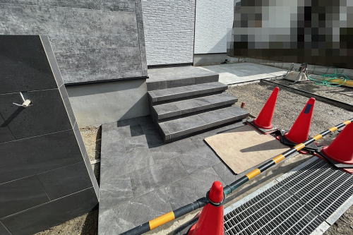 香芝市磯壁モデルハウス 外構工事中