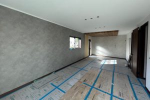 SOLEIL香芝　磯壁5丁目　クロス工事